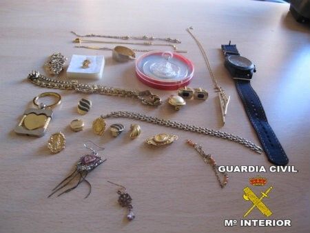 Dos detenidos como presuntos autores de un delito de robo con violencia