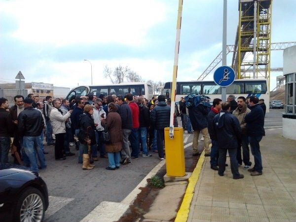 Los trabajadores de Ence anuncian 'acciones inminentes' ante el ERE presentado por la empresa