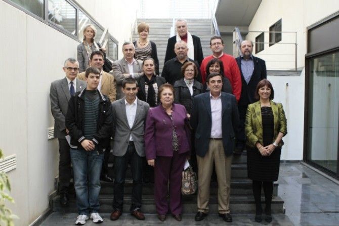La Junta entrega los premios al Compromiso Educativo 2012 y reconoce la labor de centros, personas e instituciones