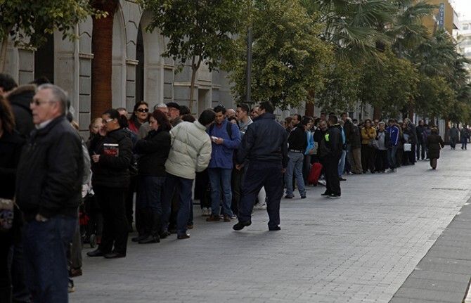 Se agotan en dos horas los 5.000 ejemplares de la guía de la Semana Santa del Ayuntamiento
