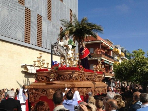 La Semana Santa de Punta Umbría comienza con la salida procesional de La Borriquita