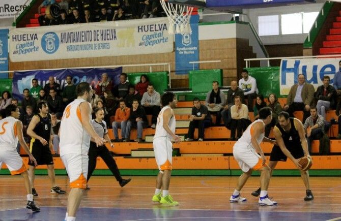 Enrique Benítez y Palos acaban como líderes del grupo