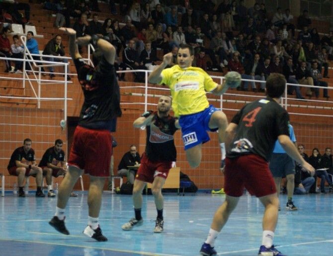 El PAN Moguer conquista Lanzarote y la esperanza (23-29)