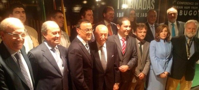 El runrún: Con jamón de por medio, todos amigos