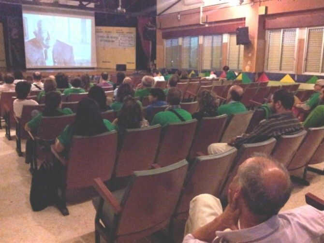 Éxito en el encierro de trabajadores de la enseñanza en el colegio Manuel Siurot