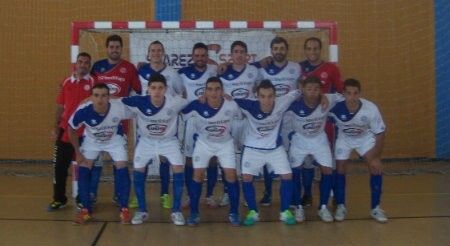 Brillante despedida de su afición del Smurfit (5-1)