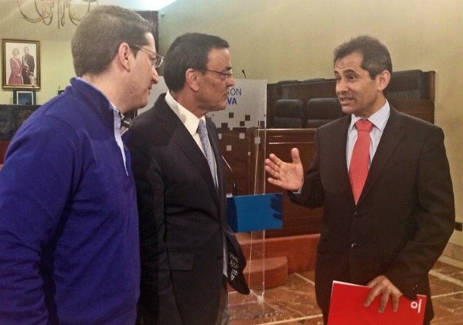 580 personas mayores se forman en el uso de móviles e Internet