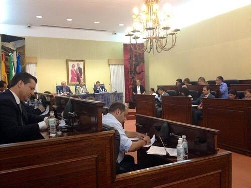 El pleno de Diputación aprueba el Plan de Acción Social e impulsar el acelerador de partículas