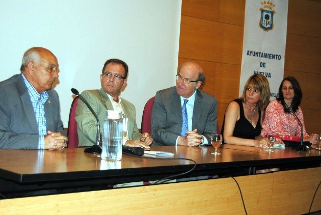 'Escuela de Padres' se clausura con una charla para prevenir los riesgos del abuso de las nuevas tecnologías