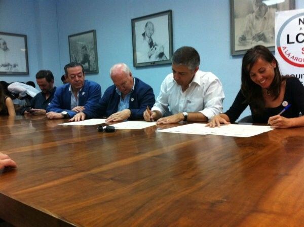 Los arquitectos muestran su rechazo a la futura Ley de Colegios y Servicios Profesionales