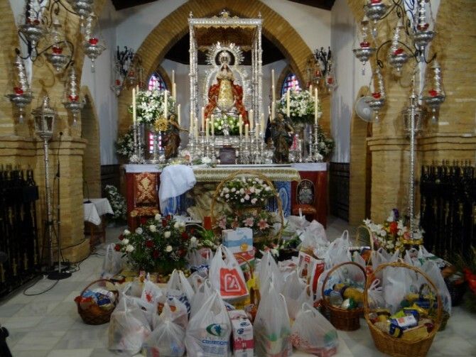La Matriz de Montemayor homenajea al padre Roca en el XXII aniversario de la coronación de su Patrona