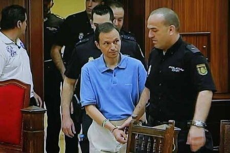 El 'policía sombra' de Bretón dice que estaba 'jovial' mientras se inspeccionaba la hoguera