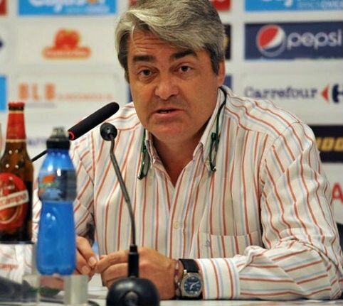 Iturbe: 'Faltan tres o cuatro fichajes'