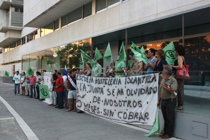 CSIF exige a la junta que reciba a la plantilla de la Escuela de Hostelería de Islantilla
