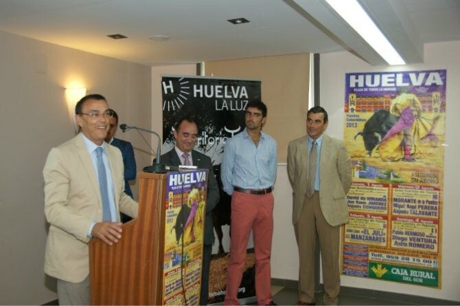 Diputación presenta el destino Huelva en Badajoz con  el toro como reclamo turístico