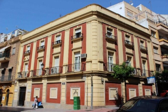 El Ayuntamiento recuperará la imagen original de la Casa de Renta, actual sede del Colegio de Médicos