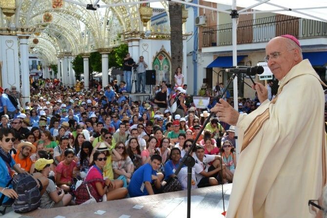 Los jóvenes andaluces se suman desde El Rocío a la JMJ de Río de Janeiro