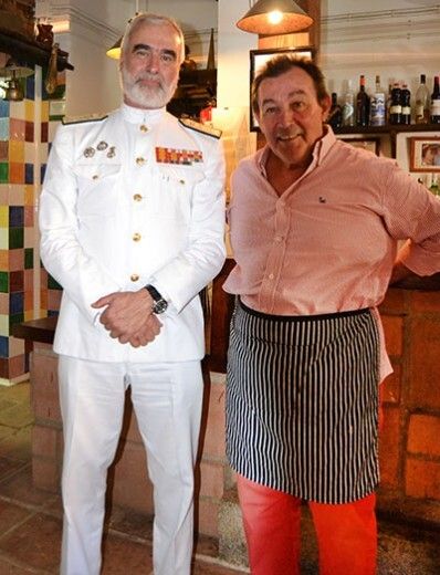 El Jefe de la Flota visita en Mazagón a un viejo amigo de travesías