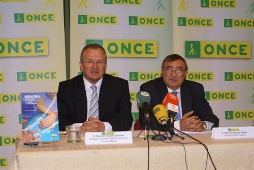 La ONCE crea 44 empleos, vende más de 29 millones de euros y reparte 15 millones en premios en 2012