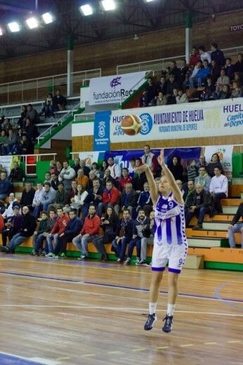 Nerea Raluy seguirá vistiendo la camiseta del CB Conquero