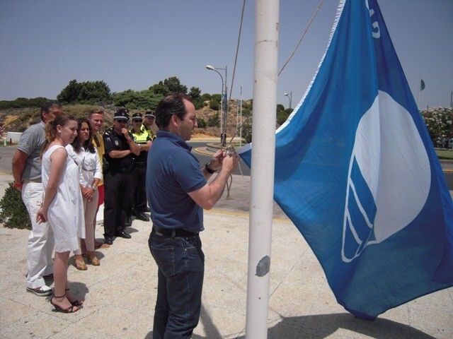Retiran la bandera azul a Matalascañas por “diversos incumplimientos”