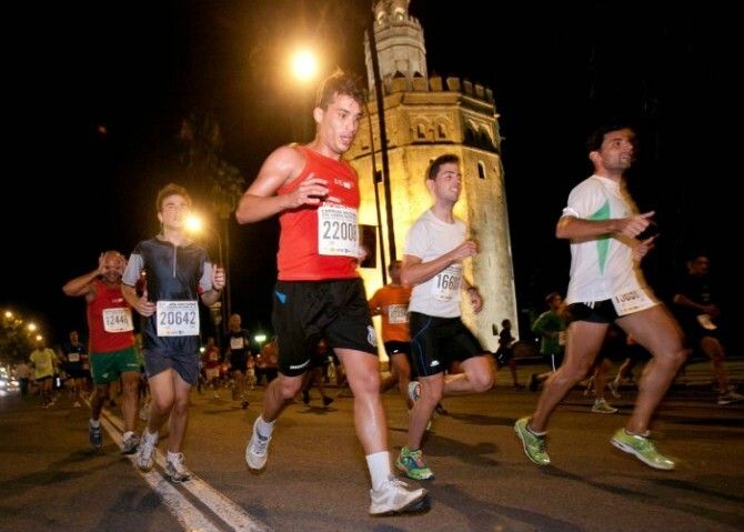 Más de 600 onubenses inscritos en una Nocturna del Guadalquivir especial
