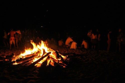 Cálida noche de hogueras de San Juan