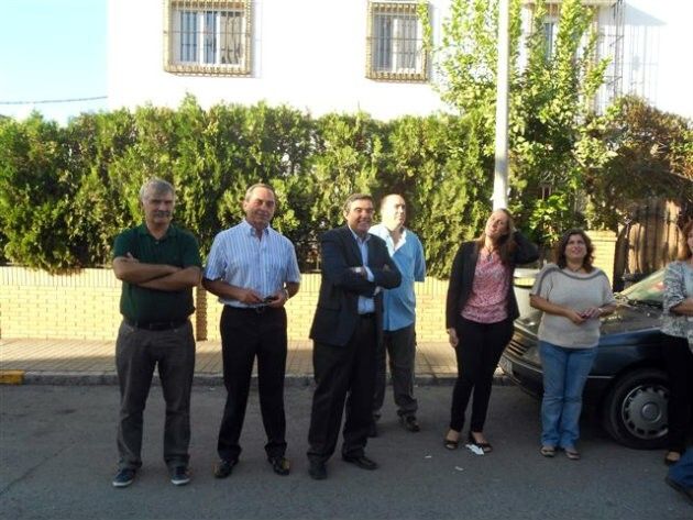 La Junta de Andalucía finaliza la reforma integral de la fachada del CEIP Tartessos tras una inversión de 55.000 euros