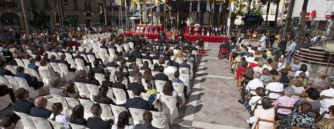 La Fe se escenifica en la plaza de las Monjas