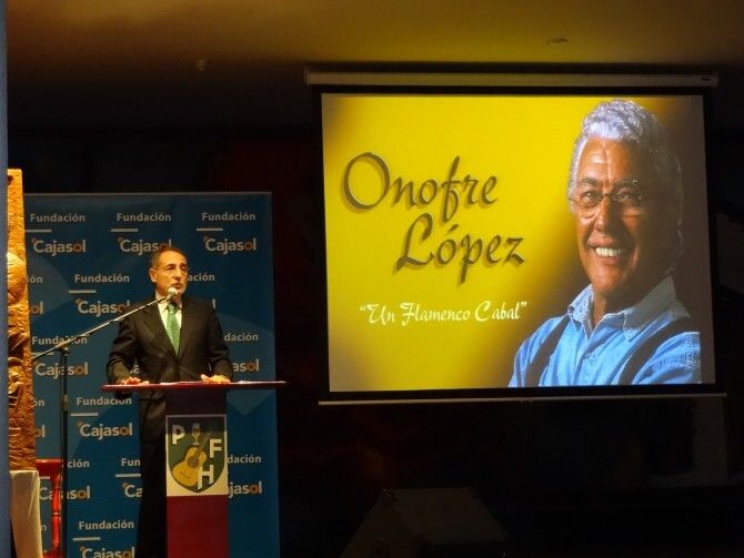 Emotivo homenaje a Onofre López