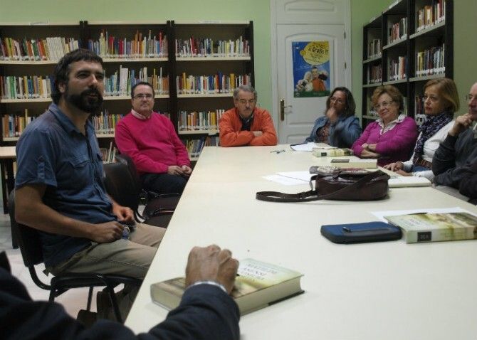 Diego Magdaleno, en el Club de la Lectura de Aljaraque