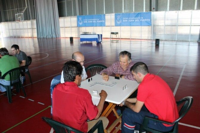 El Pabellón de Deportes de San Juan acoge el 14 de diciembre el XII Torneo de Dominó por Parejas
