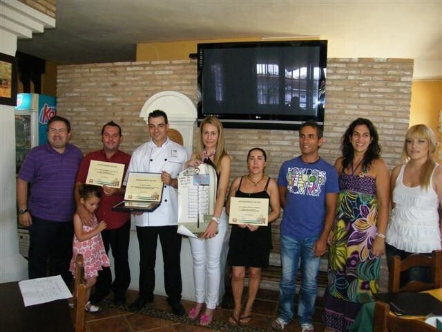 La VI Ruta de la Tapa de Lepe premia los calamares en salsa rellenos de frutos del mar