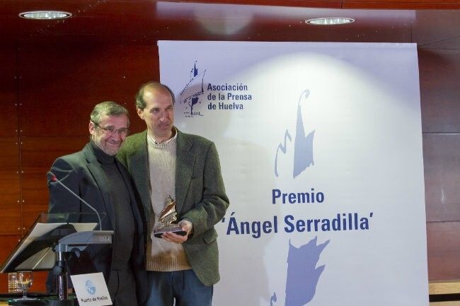 Antonio Peinazo recibe el VIII Premio Ángel Serradilla a la trayectoria profesional