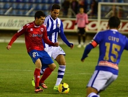 Remontada, liderato y una defensa lamentable (2-3)