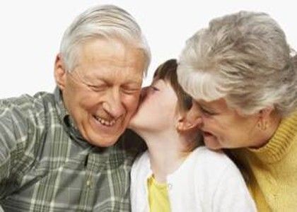 Relación entre nietos y abuelos: beneficios mutuos