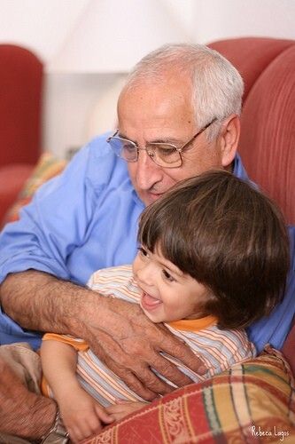 Relación entre nietos y abuelos: beneficios mutuos