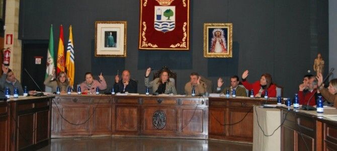El pleno de Isla Cristina aprueba un presupuesto de 17 millones para 2014 y congela los impuestos