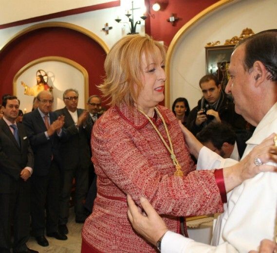 La nueva Junta de Gobierno de la Hermandad de Emigrantes se presenta oficialmente