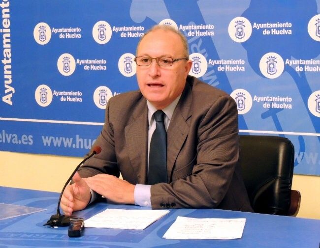 El PSOE denuncia el 'abandono' del deporte base por parte del alcalde y lamenta el 'maltrato' a los monitores