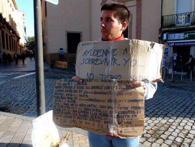 La realidad de la vida pidiendo en la calle