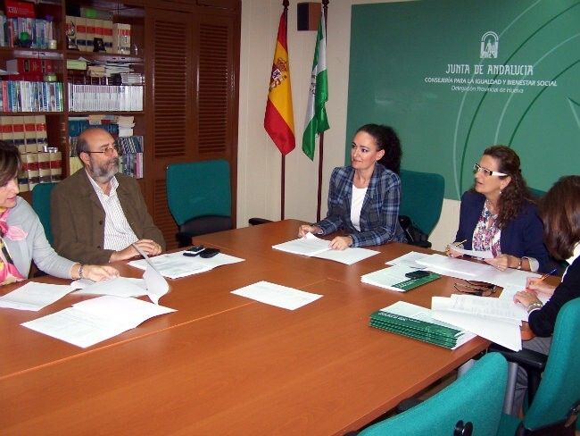 150 nuevas familias se benefician en Huelva del Salario Social, destinado a garantizar sus necesidades básicas