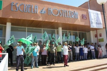Alumnos de la Escuela de Hostelería de Islantilla protestarán por 'no poder realizar prácticas'