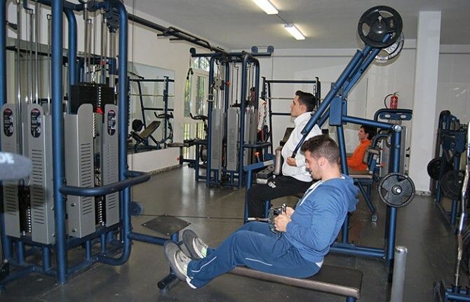 La ampliación del polideportivo de Hinojos multiplica la práctica deportiva en la localidad