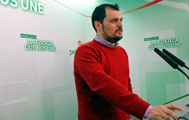 El PSOE pide al Ayuntamiento de Gibraleón un plan especial de empleo financiado con el dinero de la venta del agua