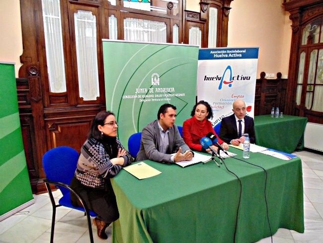 El Centro del Empleo Joven de Huelva atendió a casi un millar de personas en 2013