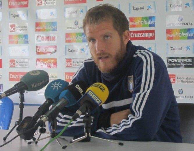 Morcillo: “Dejar al Zaragoza a 12 puntos sería un colchón muy bueno”
