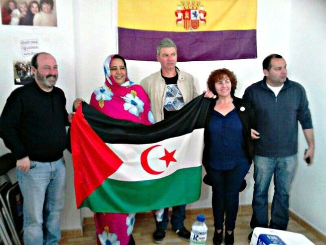 La ministra saharaui Mahfuda Mohamed Rahal expone en Aljaraque la situación de las mujeres en su país