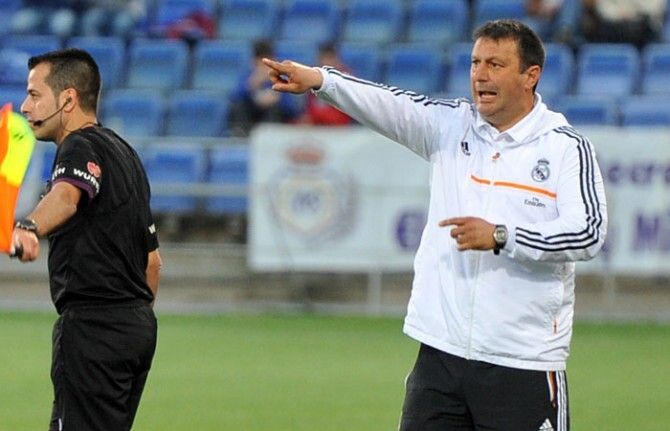 Díaz: “No hemos jugado bien. En muchas ocasiones hemos estado a merced del Recre”