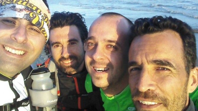 Lodeiro y Soriano inician en Doñana el reto de recorrer los 137 kilómetros de la costa onubense en menos de 24 horas